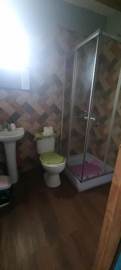 Hostal Henua Roa Hanga Roa Exteriör bild